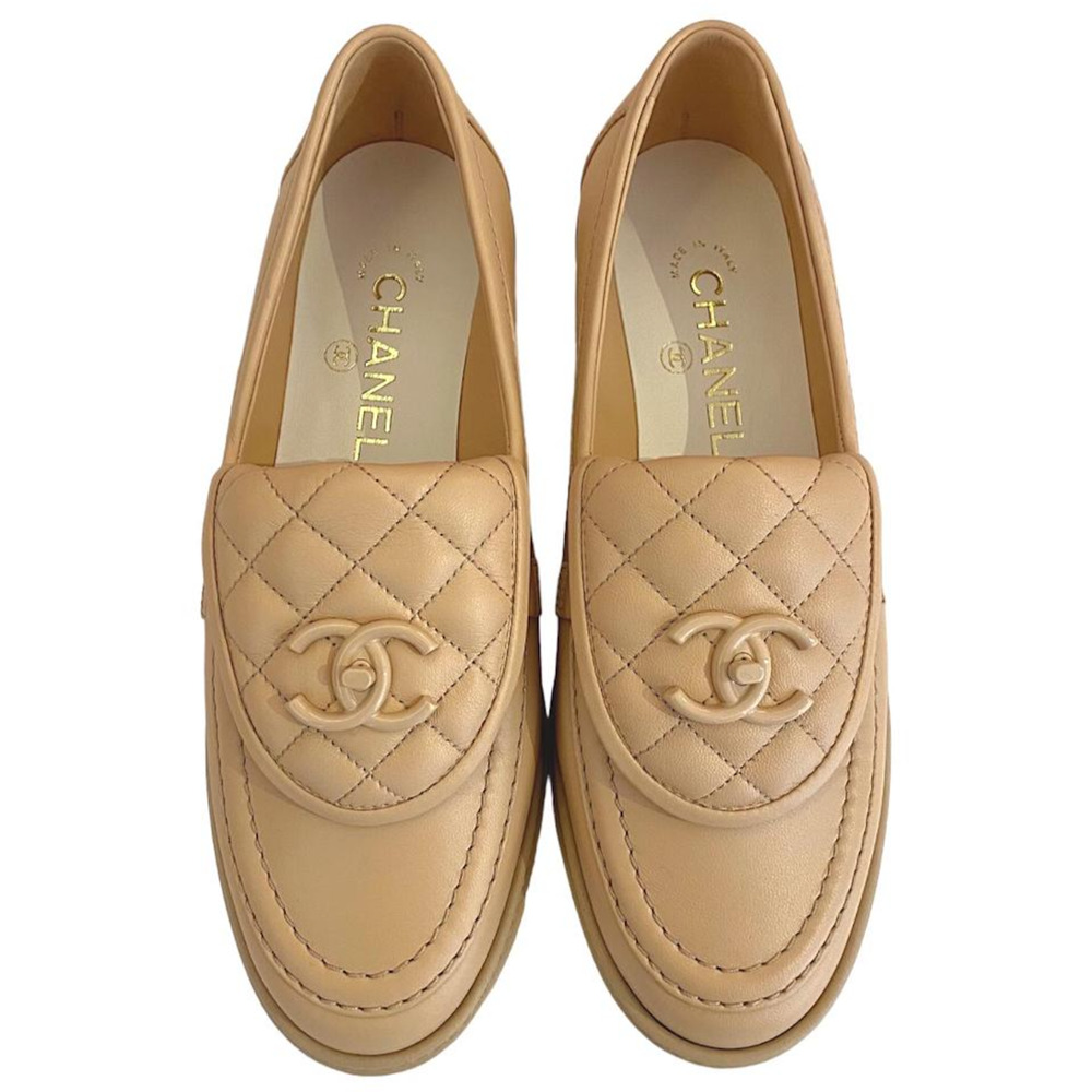 Chanel 24C Beige Leather Quilted Flap Turnlock CC Logo Moccasin Flat Loafer 38.5 - Picture 1 of 16